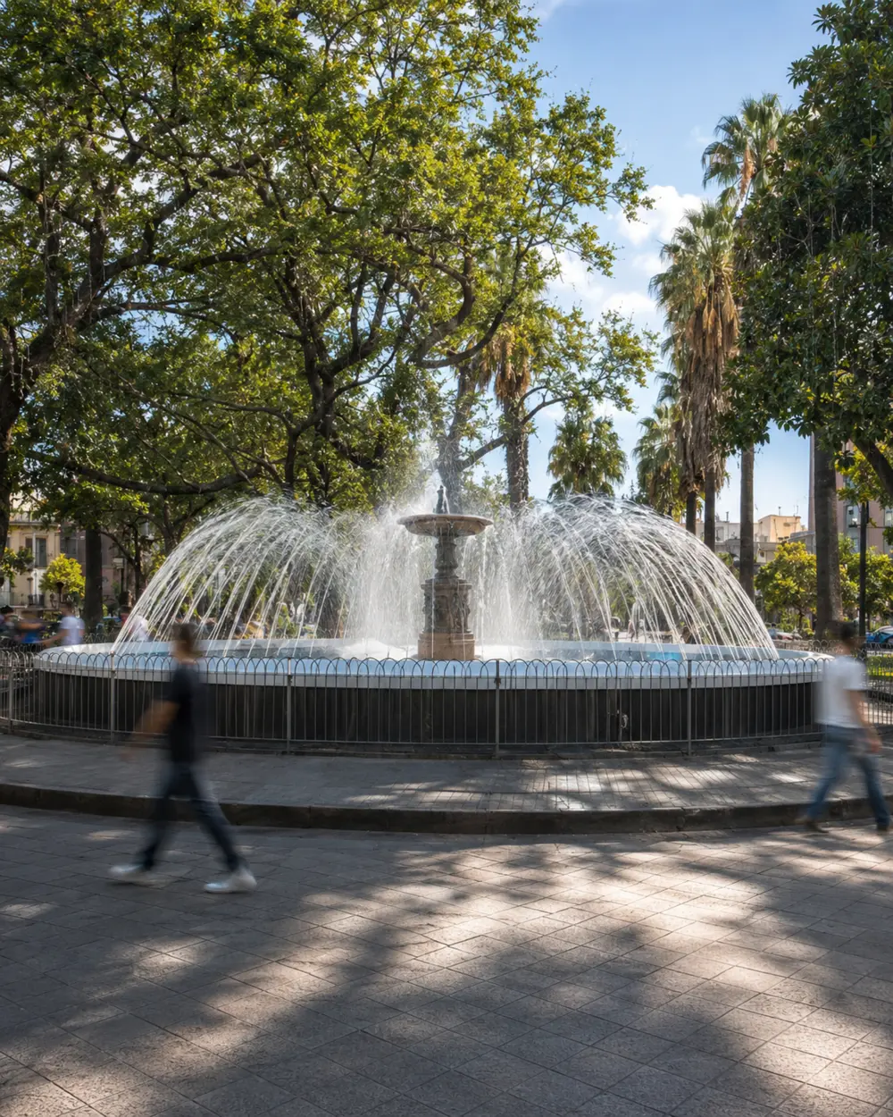Fuente ornamental de Plaza Independencia en Tucumán